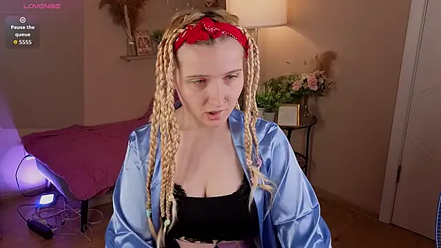 Snapshot of Milana_Key chatting on December 2025 09:34:02 PM Milana Key online show from December 2025 09:34:02 PM