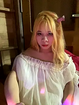 Snapshot of swallow-nice chatting on September 2025 08:43:02 PM swallow-nice online show from September 2025 08:43:02 PM