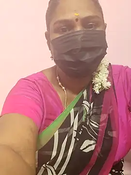 Snapshot of Tamil_Azhaghi25 chatting on October 2025 04:51:01 PM Tamil Azhaghi25 online show from October 2025 04:51:01 PM