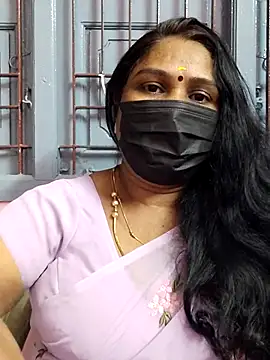 Snapshot of Tamil_Azhaghi25 chatting on October 2025 07:15:02 PM Tamil Azhaghi25 online show from October 2025 07:15:02 PM