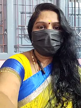 Snapshot of Tamil_Azhaghi25 chatting on November 2025 06:21:01 PM Tamil Azhaghi25 online show from November 2025 06:21:01 PM