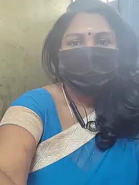 Snapshot of Tamil_Azhaghi25 chatting on November 2025 07:19:02 AM Tamil Azhaghi25 online show from November 2025 07:19:02 AM