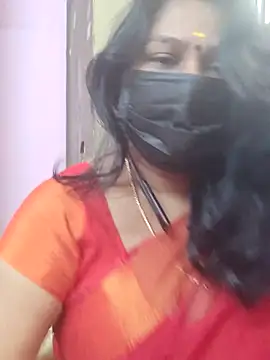 Snapshot of Tamil_Azhaghi25 chatting on November 2025 06:36:02 AM Tamil Azhaghi25 online show from November 2025 06:36:02 AM