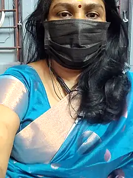 Snapshot of Tamil_Azhaghi25 chatting on November 2025 07:38:01 PM Tamil Azhaghi25 online show from November 2025 07:38:01 PM