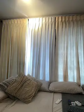 Tayler Kim online show from March 2026 06:41:02 PM