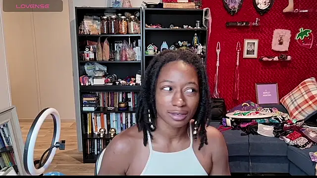 Snapshot of MarleyAquafina chatting on October 2025 12:35:01 PM MarleyAquafina online show from October 2025 12:35:01 PM