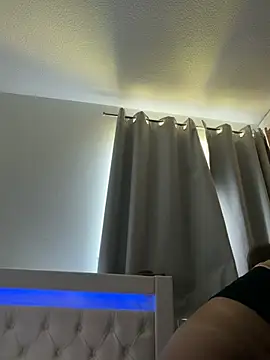 Lulumayxx online show from April 2026 04:08:01 PM