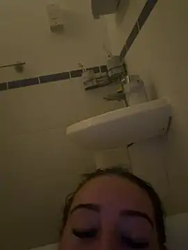 Lulumayxx online show from April 2026 07:08:02 PM