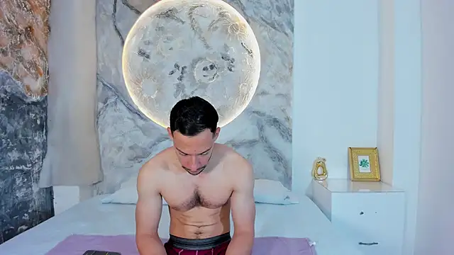 TyagoRoberts online show from November 2025 01:01:02 PM