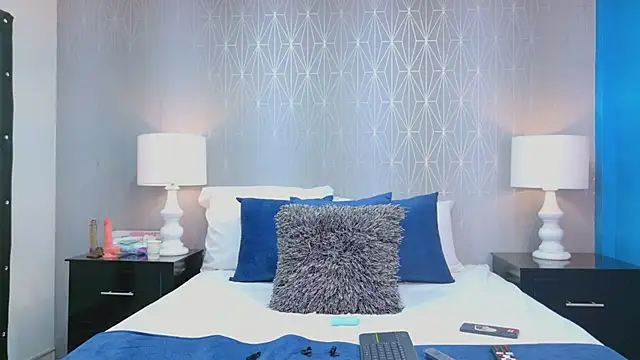 ZoeWilliis online show from February 2026 12:56:02 PM