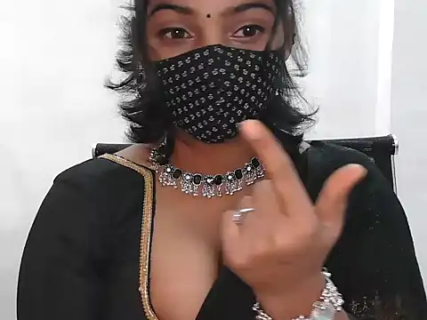 Hott Noor online show from November 2025 09:26:02 PM