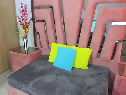 MaraKarly online show from March 2026 07:32:01 PM