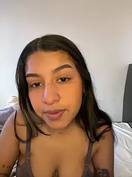  Chloe Smith online show from February 2026 06:09:01 PM