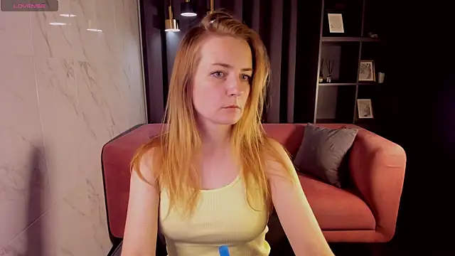 Snapshot of MeggySun chatting on September 2025 01:22:02 PM MeggySun online show from September 2025 01:22:02 PM