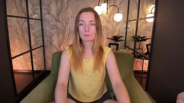 Snapshot of MeggySun chatting on November 2025 01:34:02 PM MeggySun online show from November 2025 01:34:02 PM