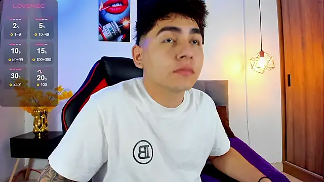 Nicolas James Sc online show from September 2025 01:56:01 PM