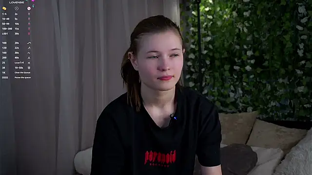 LynHillaire online show from February 2026 12:49:01 PM