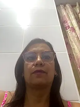 YadiraOrozco online show from September 2025 08:42:01 PM