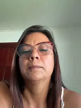 YadiraOrozco online show from November 2025 08:19:02 PM