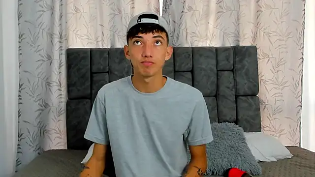 Snapshot of Maikol_Ortiz chatting on December 2025 12:22:02 PM Maikol Ortiz online show from December 2025 12:22:02 PM