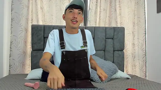 Snapshot of Maikol_Ortiz chatting on January 2026 02:11:02 PM Maikol Ortiz online show from January 2026 02:11:02 PM