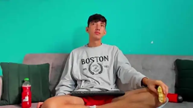 Snapshot of Maikol_Ortiz chatting on February 2026 12:33:01 PM Maikol Ortiz online show from February 2026 12:33:01 PM