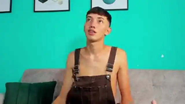 Snapshot of Maikol_Ortiz chatting on February 2026 02:32:02 PM Maikol Ortiz online show from February 2026 02:32:02 PM