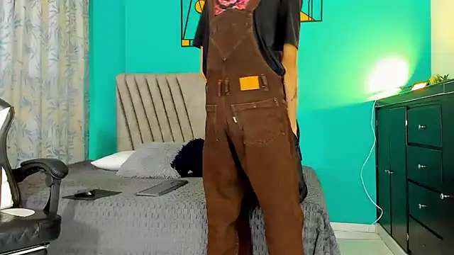 Snapshot of Maikol_Ortiz chatting on March 2026 01:06:02 PM Maikol Ortiz online show from March 2026 01:06:02 PM