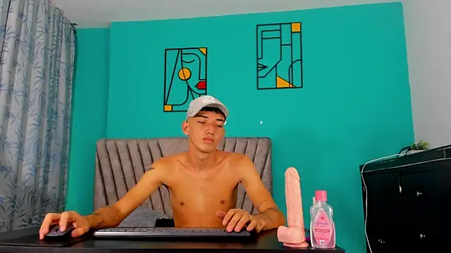 Maikol Ortiz online show from April 2026 12:27:02 PM