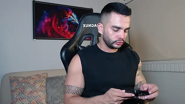 Snapshot of Bruno_De_Lucaa_ chatting on September 2025 02:22:02 AM Bruno De Lucaa online show from September 2025 02:22:02 AM