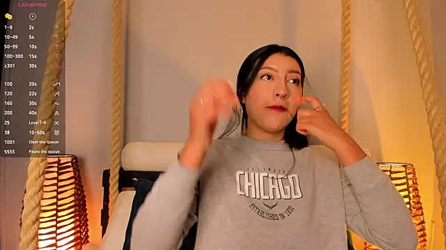 kaylii purple online show from December 2025 01:59:02 PM