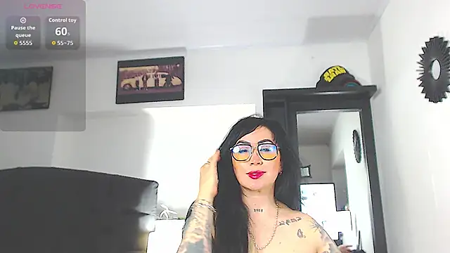 Vicky hotmilf online show from February 2026 11:05:02 AM