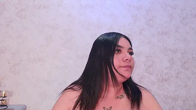 Snapshot of Mia_and_lexy chatting on June 2026 03:18:01 AM Mia and lexy online show from June 2026 03:18:01 AM