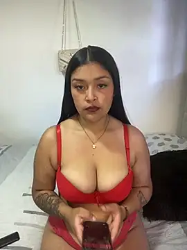 Snapshot of Aurora_fire1 chatting on September 2025 03:34:02 PM Aurora fire1 online show from September 2025 03:34:02 PM