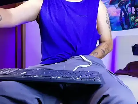 Snapshot of Zoldyck_420 chatting on October 2025 06:47:01 AM Zoldyck 420 online show from October 2025 06:47:01 AM