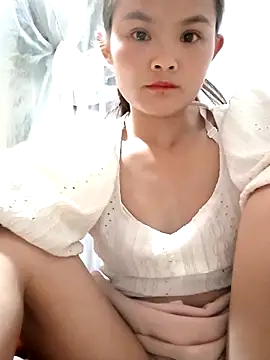 xinhxinhcute online show from October 2025 02:58:02 PM