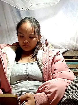 xinhxinhcute online show from November 2025 12:29:02 PM