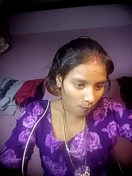 Snapshot of Hot_Mayra_ chatting on December 2025 06:33:02 AM Hot Mayra online show from December 2025 06:33:02 AM