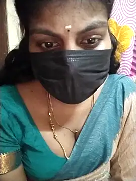 Snapshot of Nithiila chatting on September 2025 09:20:01 AM Nithiila online show from September 2025 09:20:01 AM