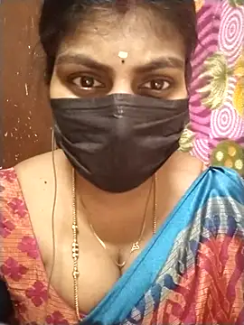 Snapshot of Nithiila chatting on September 2025 07:20:02 AM Nithiila online show from September 2025 07:20:02 AM