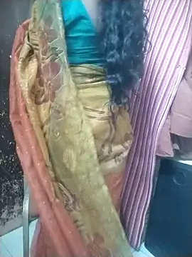 Snapshot of Nithiila chatting on November 2025 08:38:01 AM Nithiila online show from November 2025 08:38:01 AM