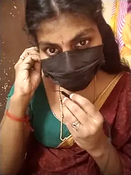 Snapshot of Nithiila chatting on December 2025 04:46:02 PM Nithiila online show from December 2025 04:46:02 PM