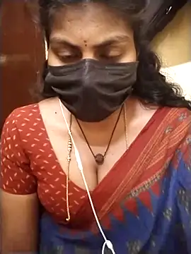 Snapshot of Nithiila chatting on February 2026 04:03:02 PM Nithiila online show from February 2026 04:03:02 PM