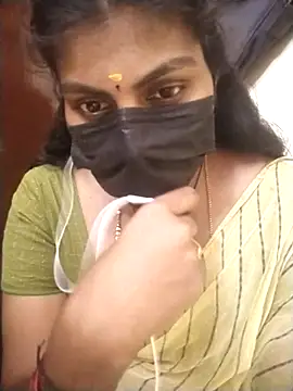 Snapshot of Nithiila chatting on May 2026 04:59:01 PM Nithiila online show from May 2026 04:59:01 PM