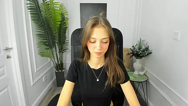 EmilyGraydis online show from October 2025 04:21:01 AM