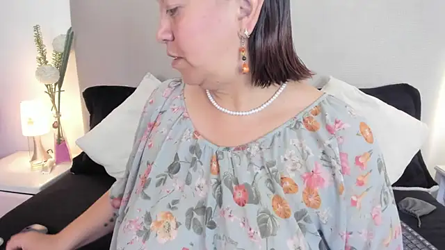 Angel Velvet online show from March 2026 08:09:01 PM