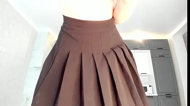 Snapshot of MollyDollz chatting on December 2025 01:49:02 PM MollyDollz online show from December 2025 01:49:02 PM