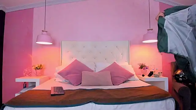 Boss Domiinator online show from February 2026 12:05:02 PM