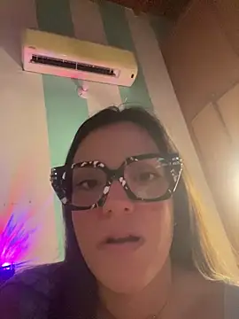 Snapshot of alilith chatting on March 2026 09:30:02 PM alilith online show from March 2026 09:30:02 PM