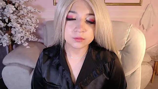 AnaVelvett online show from October 2025 12:48:02 PM